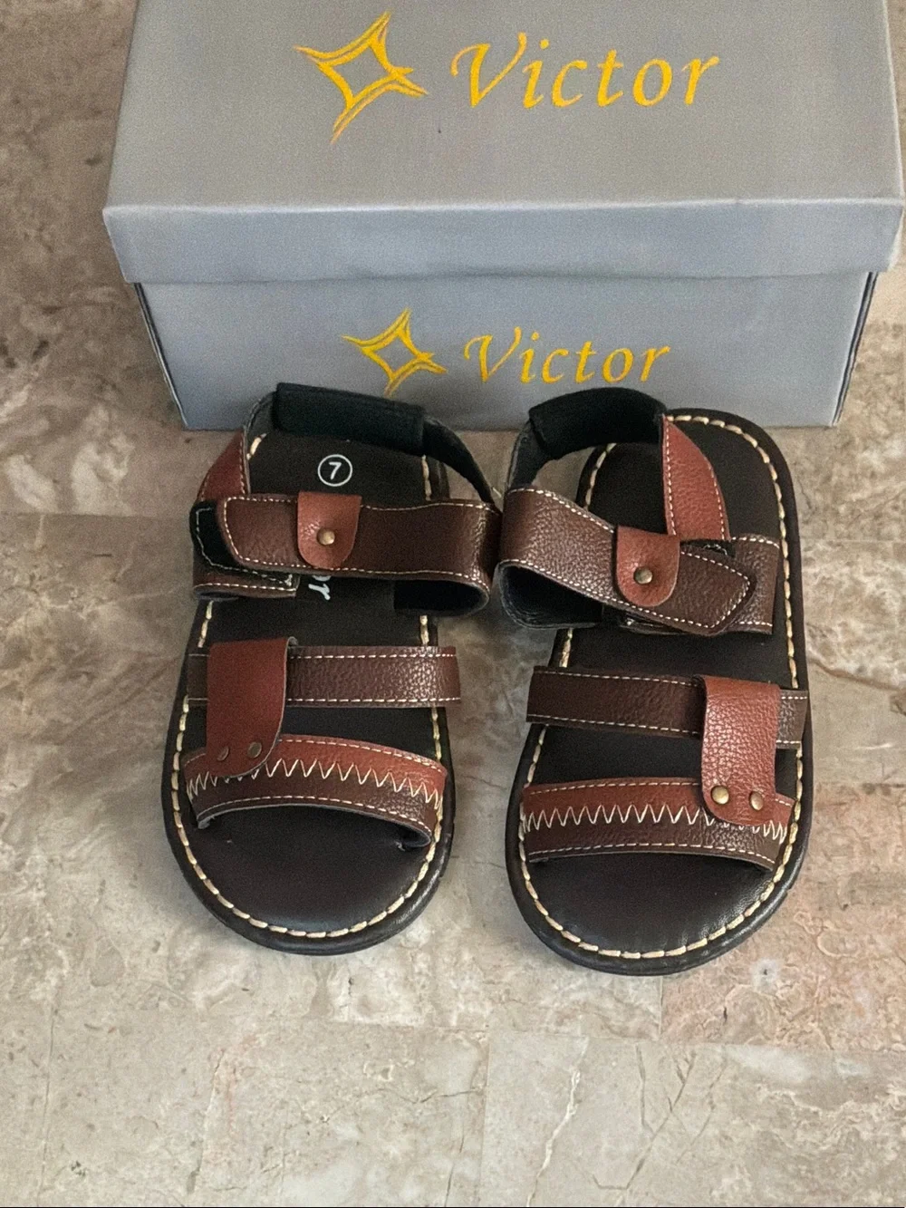 Brown Boys' Leather-Style Adjustable Sandals Size 7